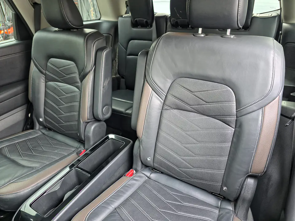 Nissan Pathfinder Exclusive 4X4 3.5 Aut — foto 35 de 40