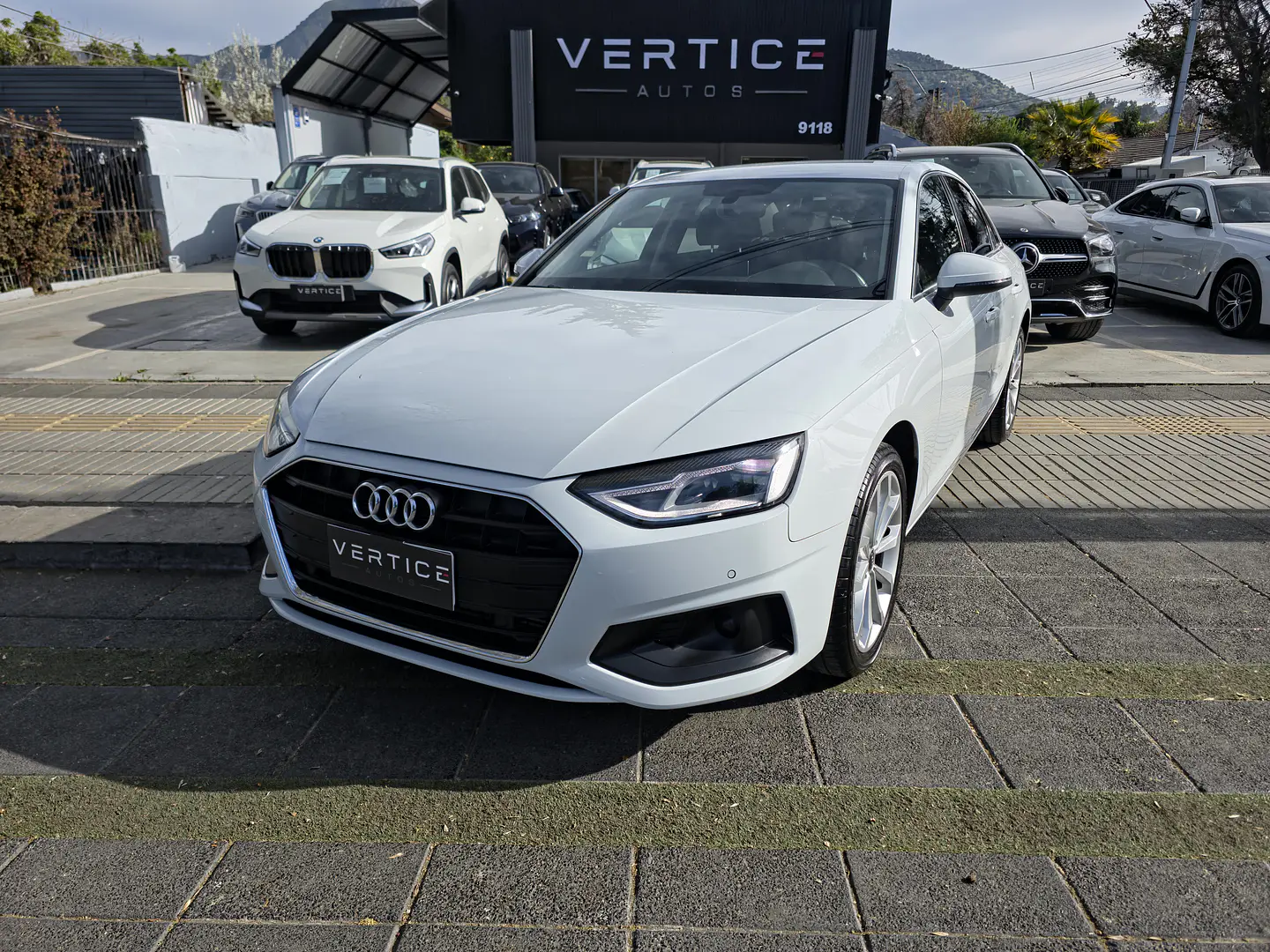 Audi A4 — foto 4 de 40