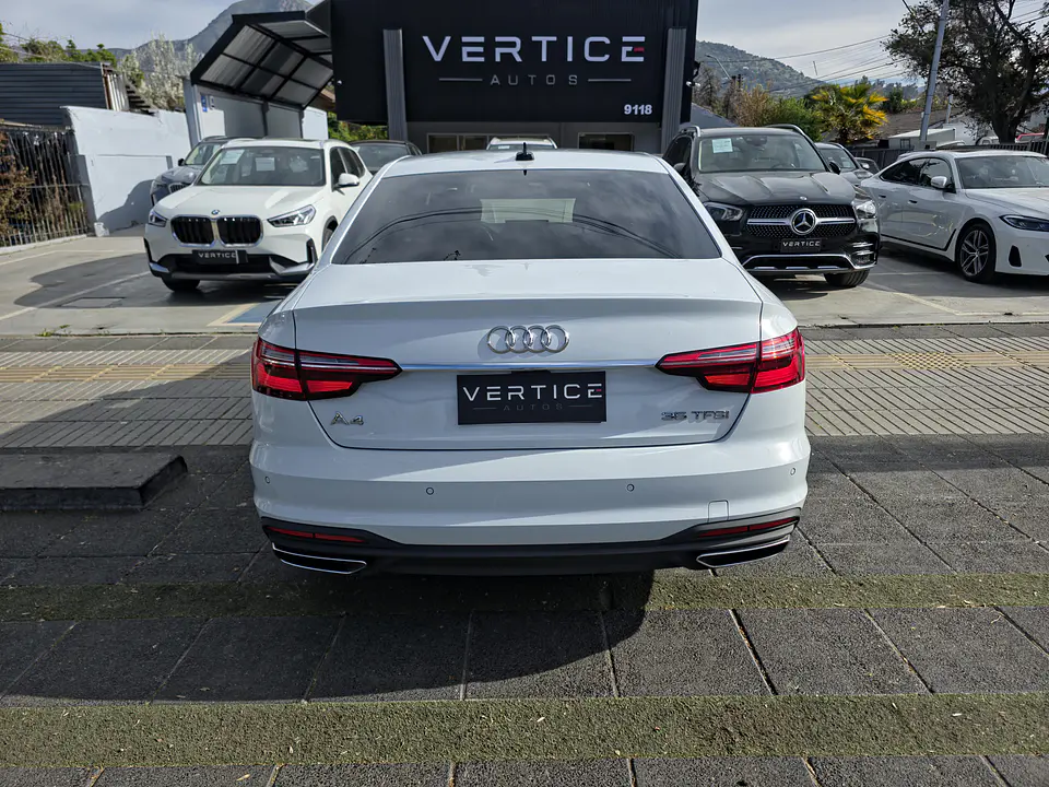 Audi A4 — foto 14 de 40