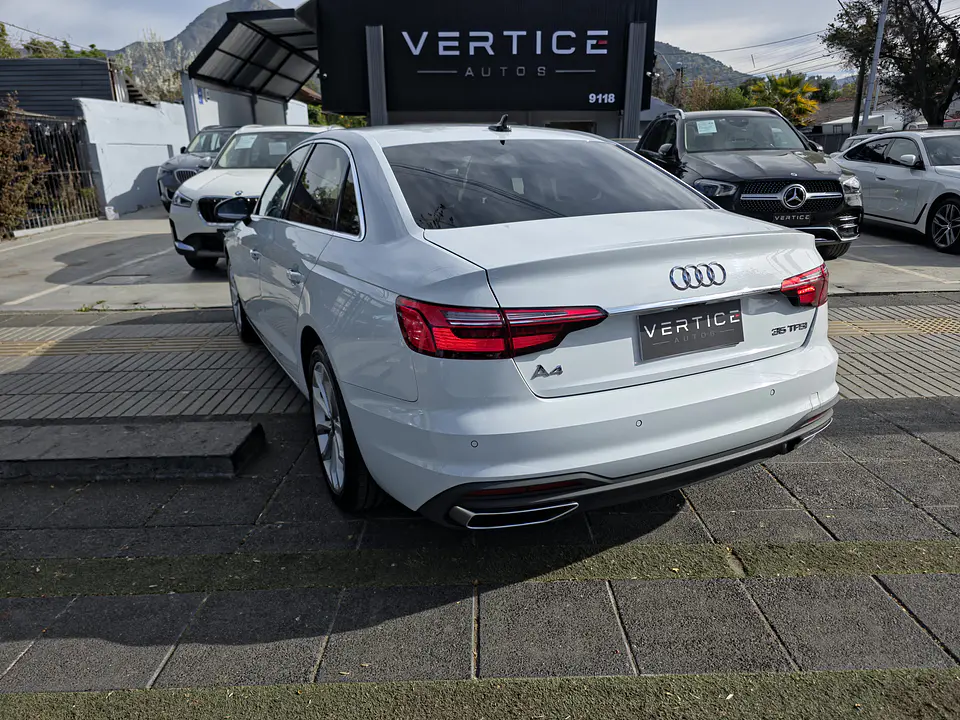 Audi A4 — foto 17 de 40