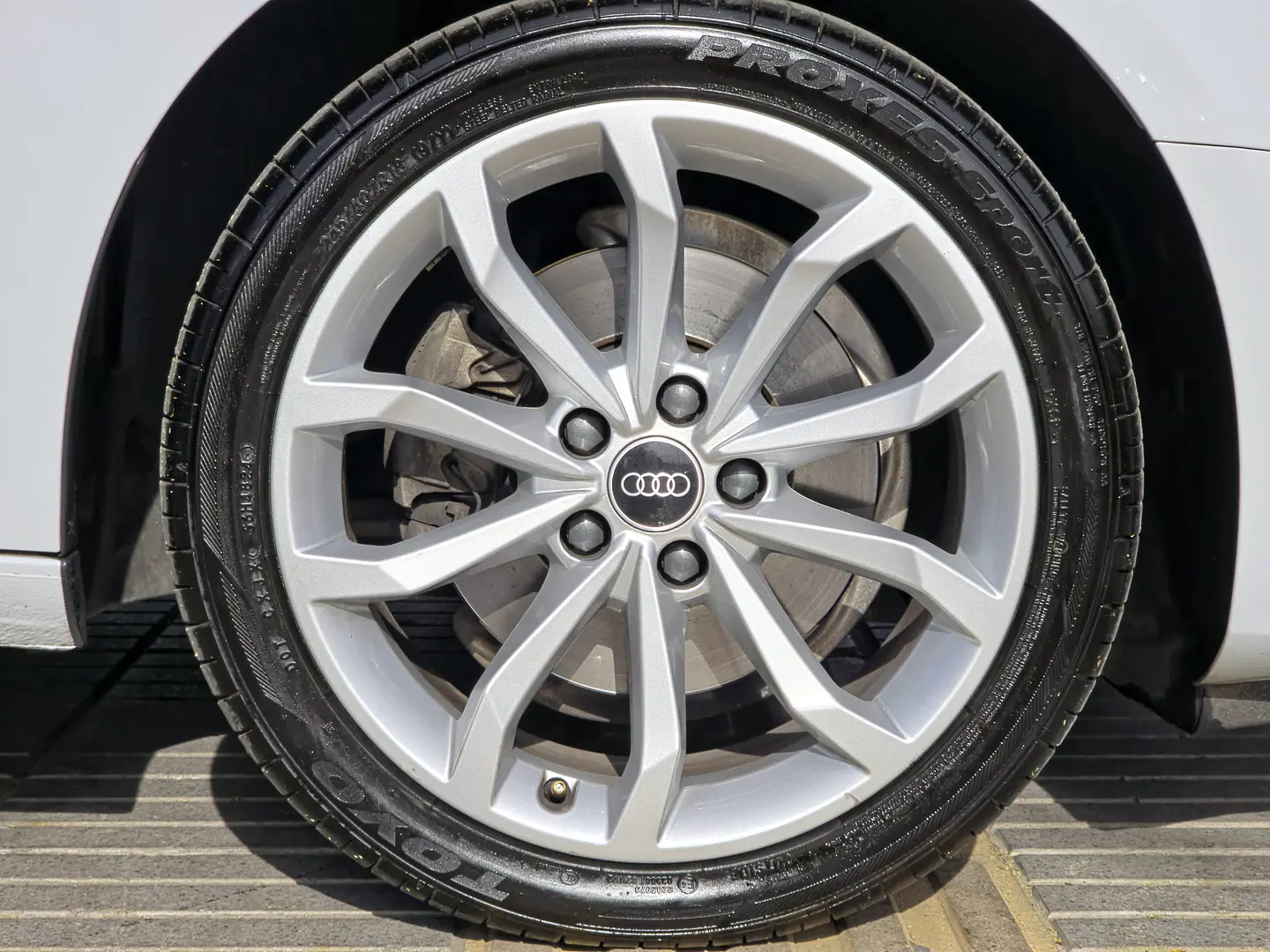 Audi A4 — foto 40 de 40