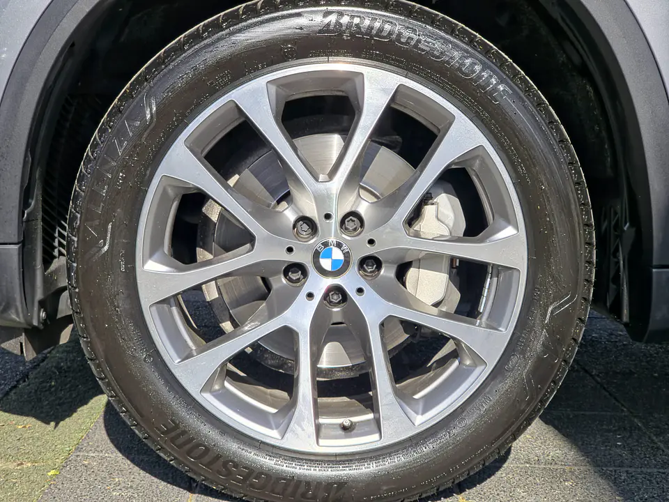 BMW X5 — foto 38 de 40