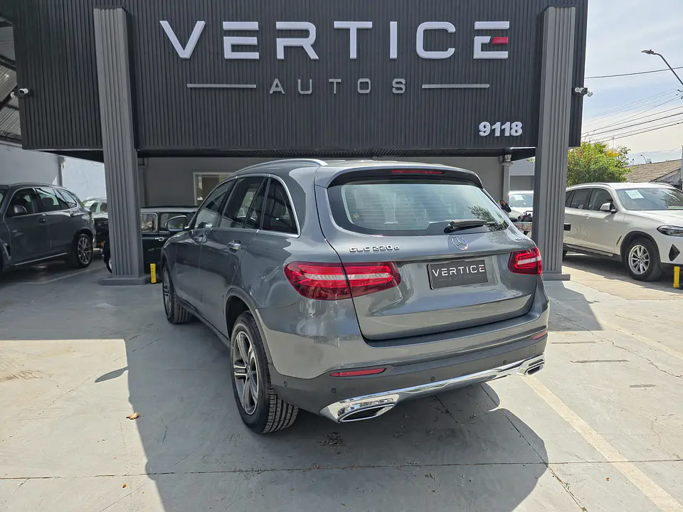 Mercedes-Benz Glc220 D 4Matic — foto 17 de 40