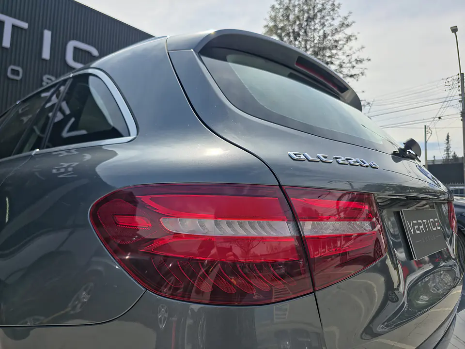 Mercedes-Benz Glc220 D 4Matic — foto 26 de 40