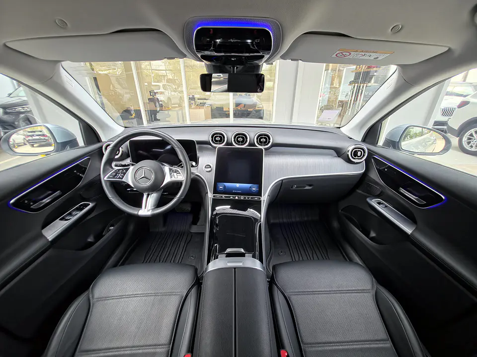 Mercedes-Benz Glc220 D 4Matic — foto 38 de 40