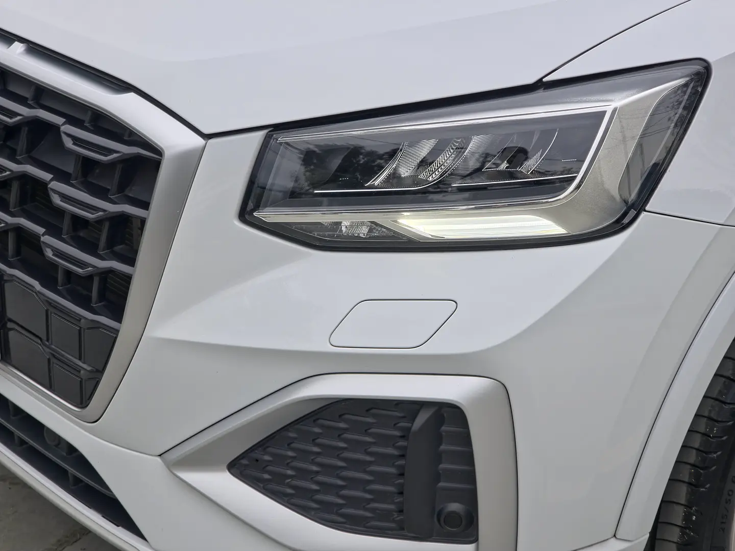 Audi Q2 — foto 13 de 40