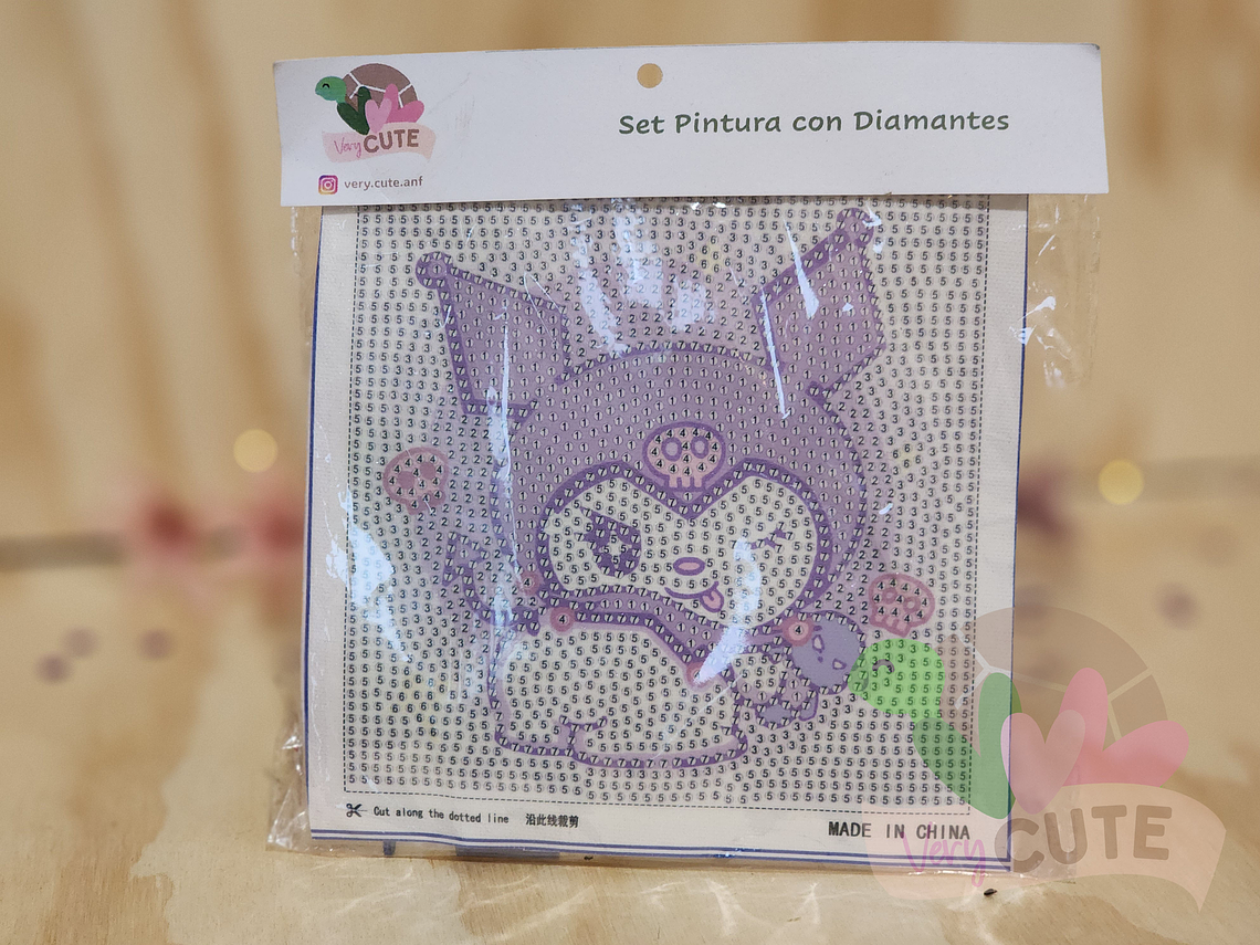 Set Pintura con Diamantes Sin Marco - Kuromi 4