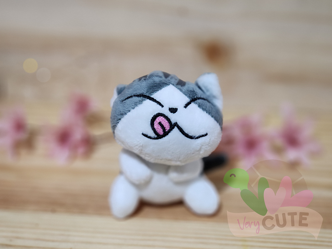 Llavero Peluche Gata Chi 1