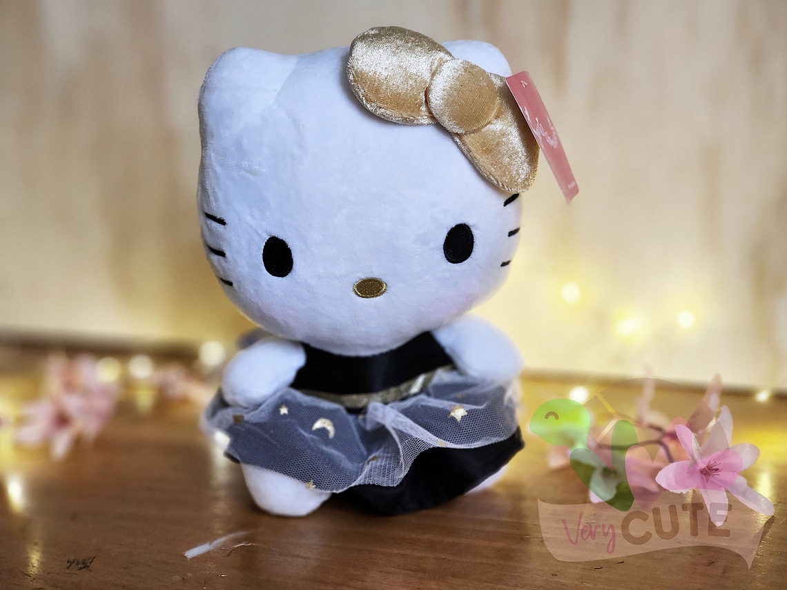 Peluche Personajes Sanrio - Trajes Negro 3