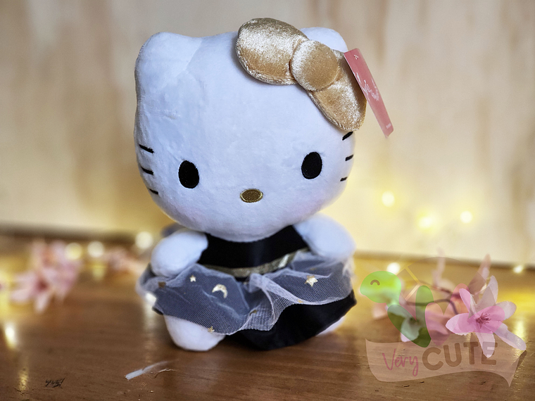 Peluche Personajes Sanrio - Trajes Negro 3