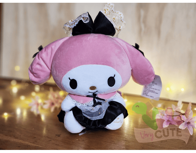 Peluche Personajes Sanrio - Trajes Negro