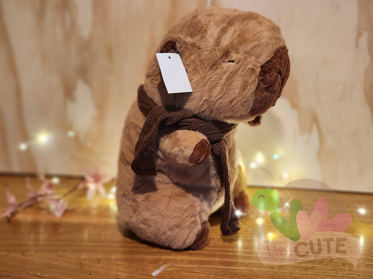 Peluche Capybara con Bufanda 1