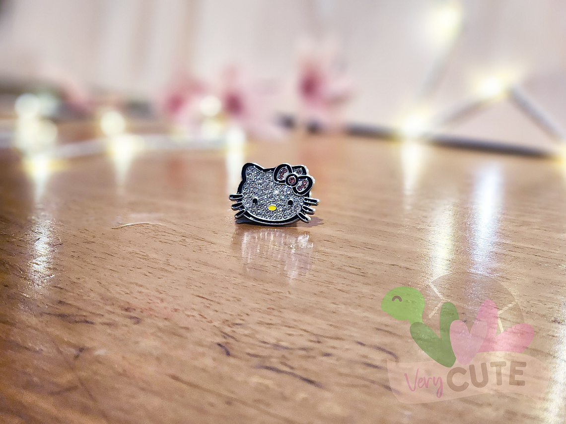 Pin Hello Kitty - Varios Diseños 4