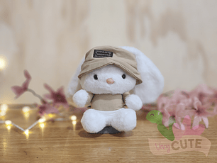 Llavero Peluche Conejito con Gorro