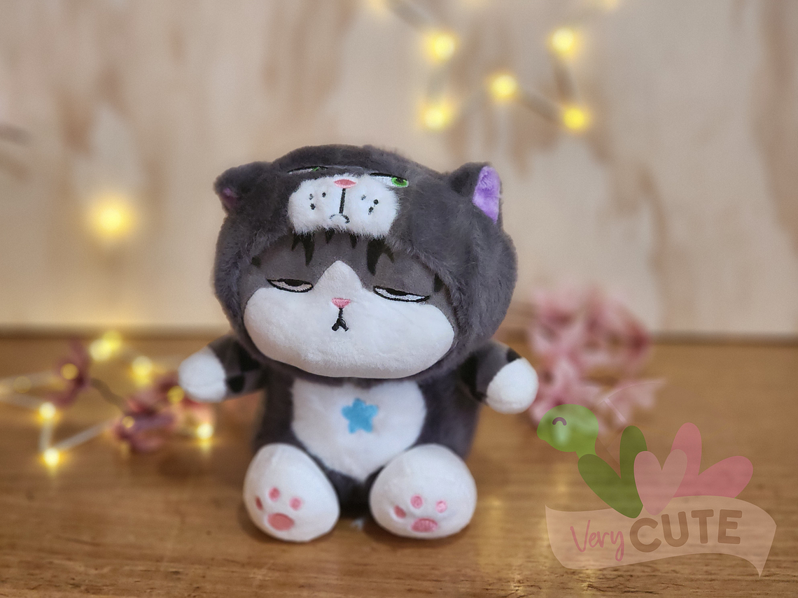  Peluche Gato Emperador Disfrazado 2