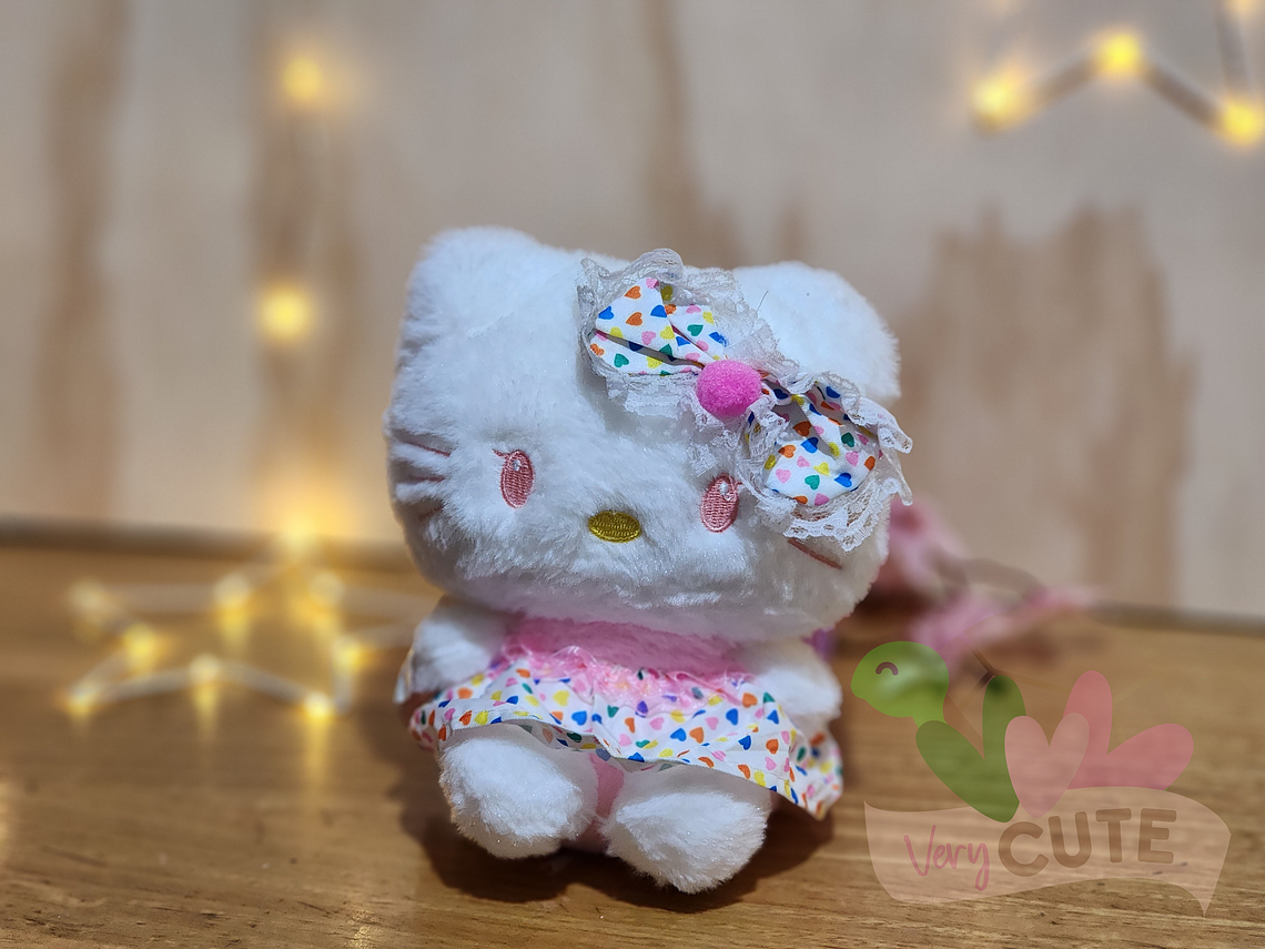  Peluche Hello Kitty con Trajes 3