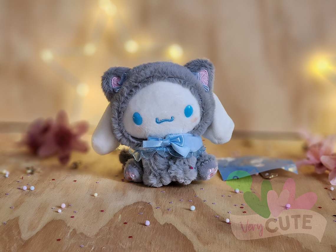 Llavero Peluche - Personajes Sanrio - Disfraz Gato 1