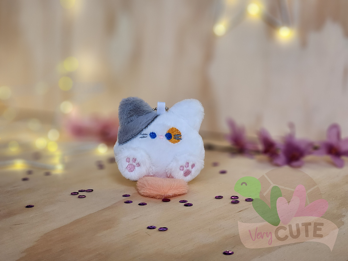  Llavero Gatito Esponjoso - Tamaño Pequeño 3