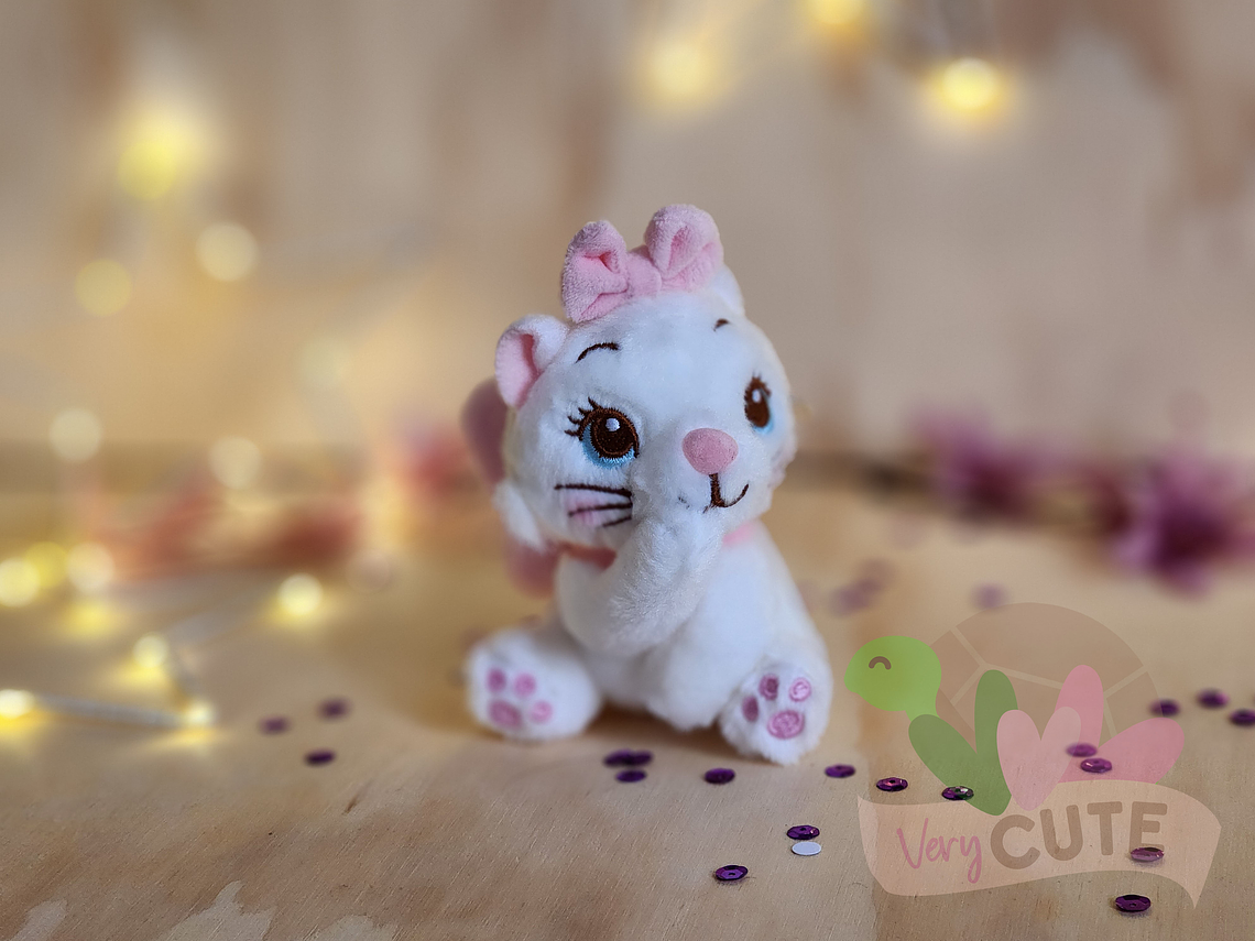 Llavero Peluche Gatita Marie 1