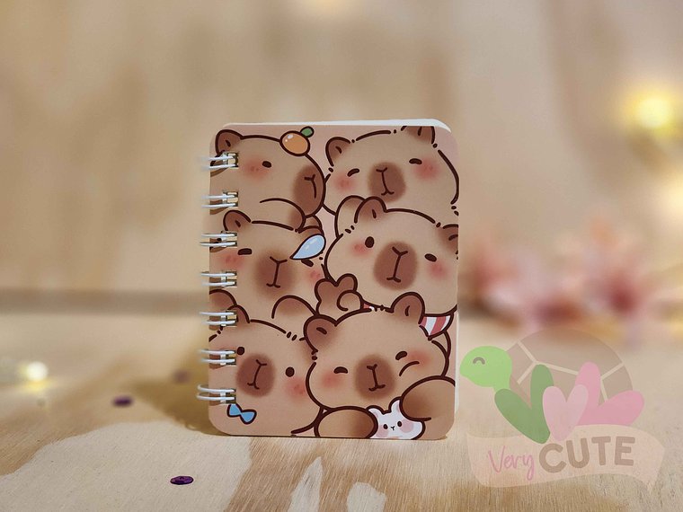 Mini Libreta Kawaii Argollada de Capybara 1