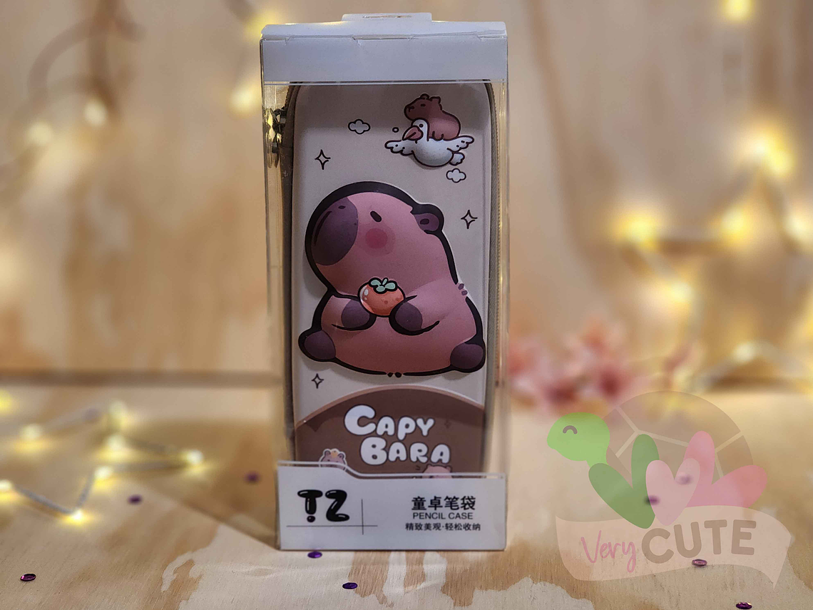 Estuche de Lápices con Relieve de Capybara 1