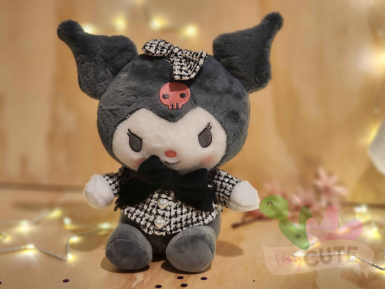 Peluche Personajes Sanrio - Chaqueta a Cuadros 2