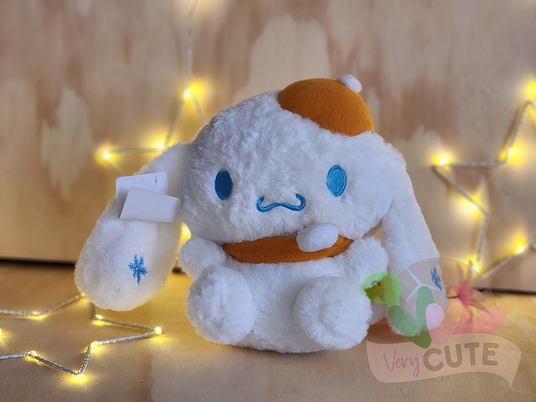  Peluche Cinnamoroll - Gorrito y Bufanda 2