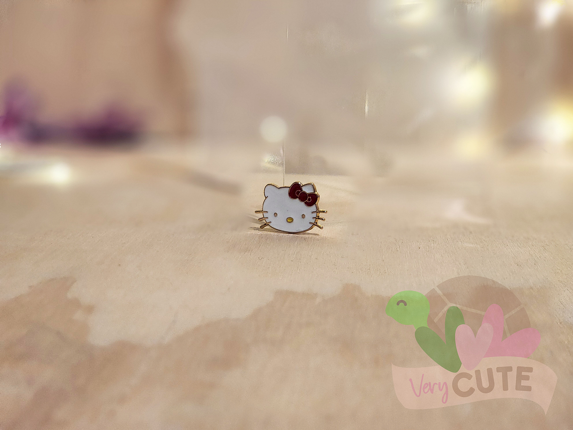 Pin Hello Kitty - Varios Diseños 3