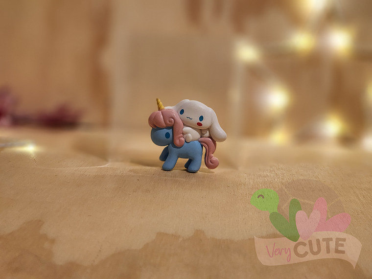 Figurita en Caballito - Cinnamoroll & My Melody 1