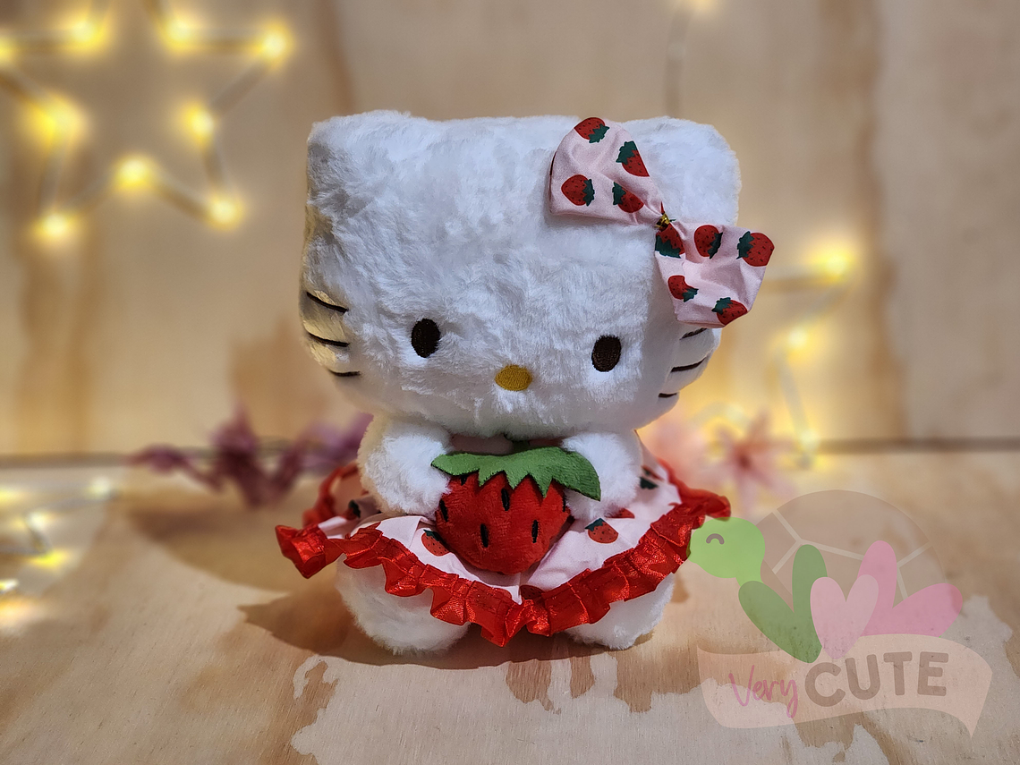  Peluche Hello Kitty con Trajes 4