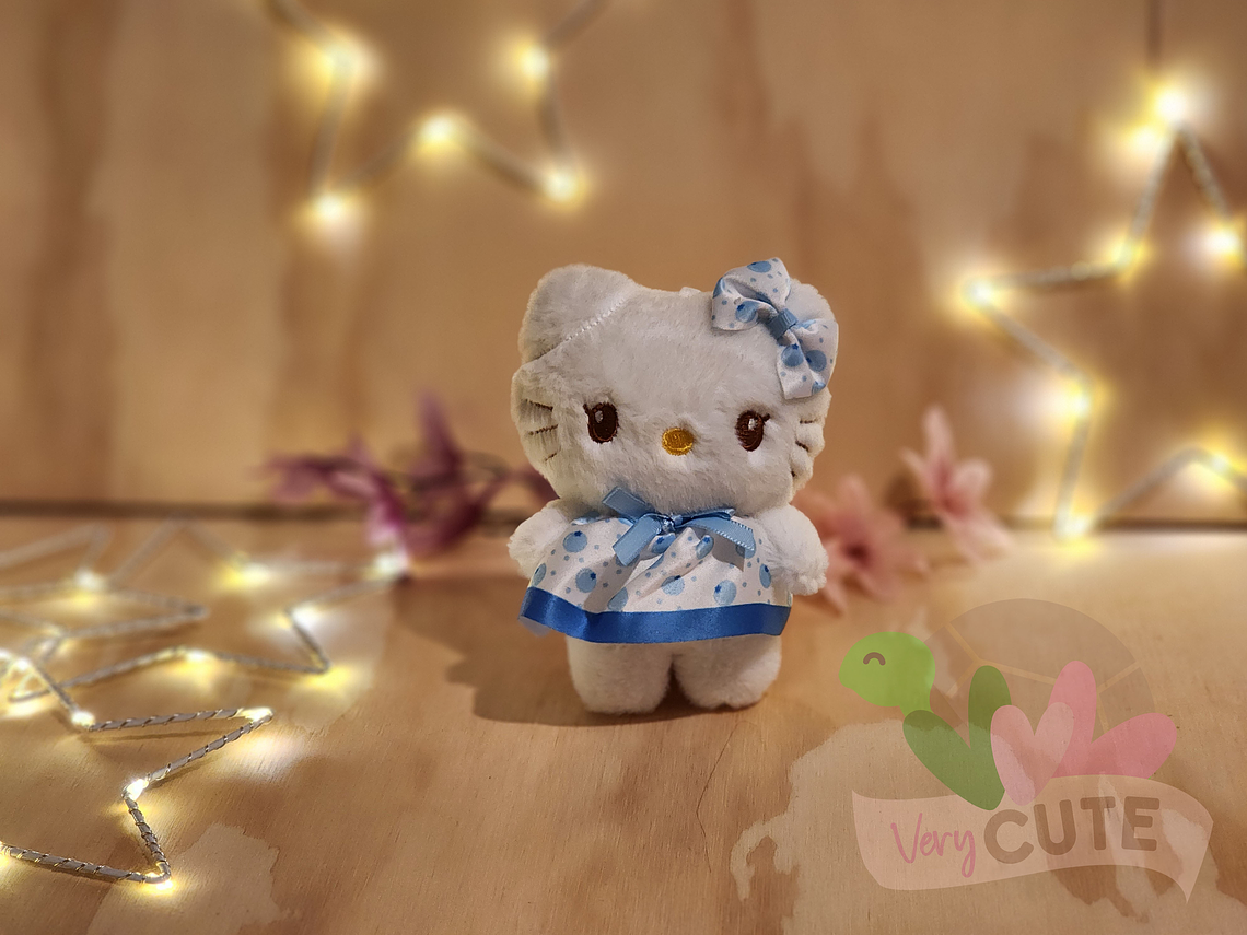 Llavero Peluche Hello Kitty con Vestido 3