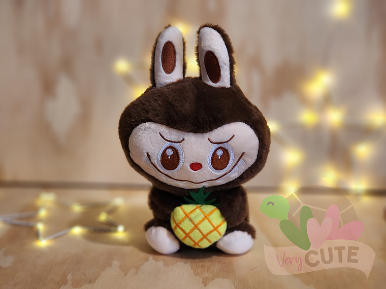 Peluche Labubu con Fruta 2