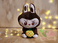 Peluche Labubu con Fruta - Miniatura 2