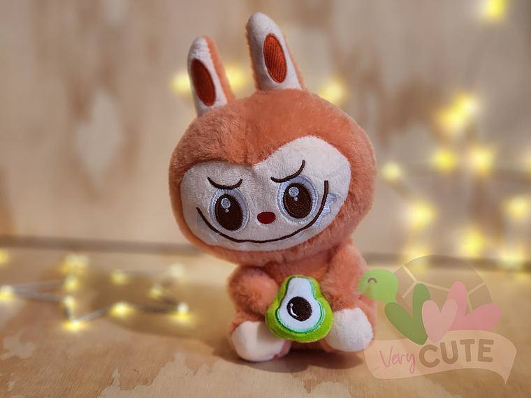 Peluche Labubu con Fruta 4