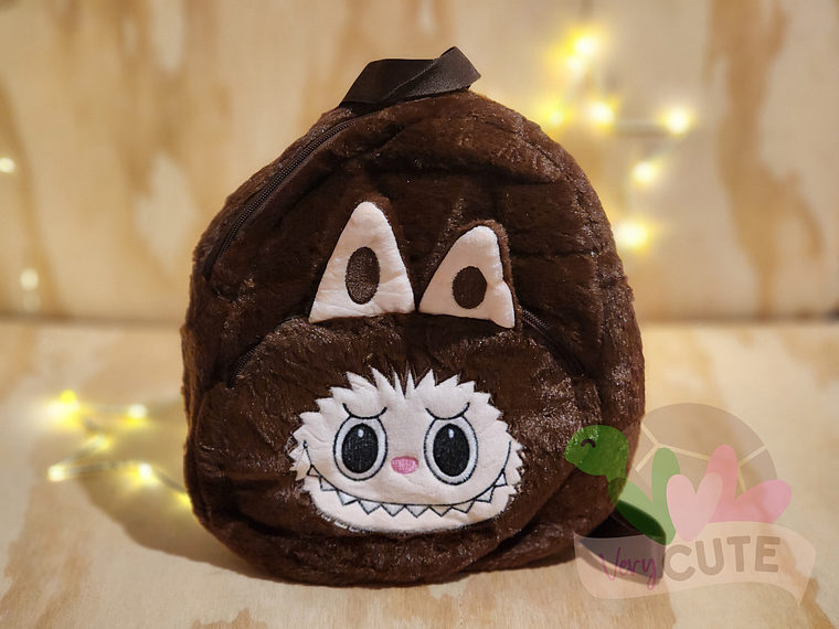 Mochila Peluche Labubu 1