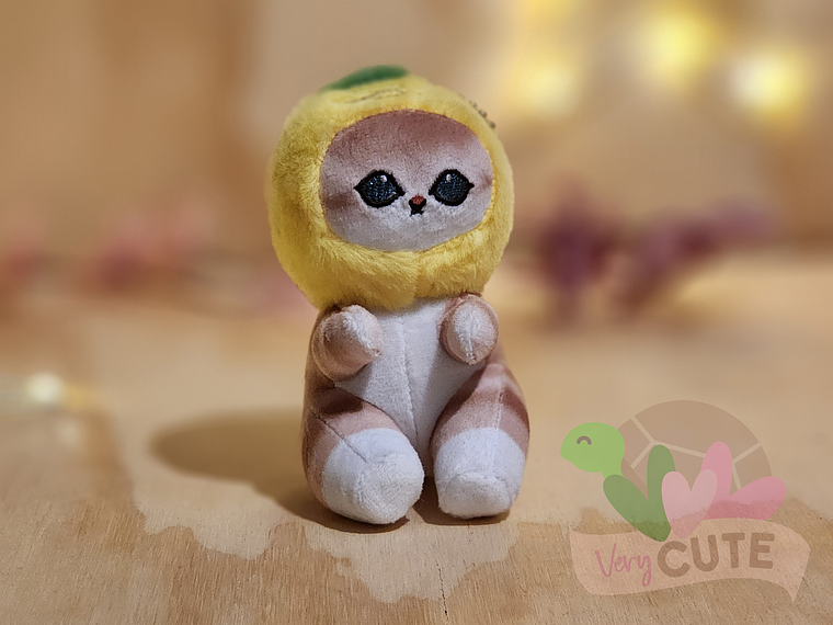  Llavero Peluche Gato Mofusand - Gorrito Frutas 2