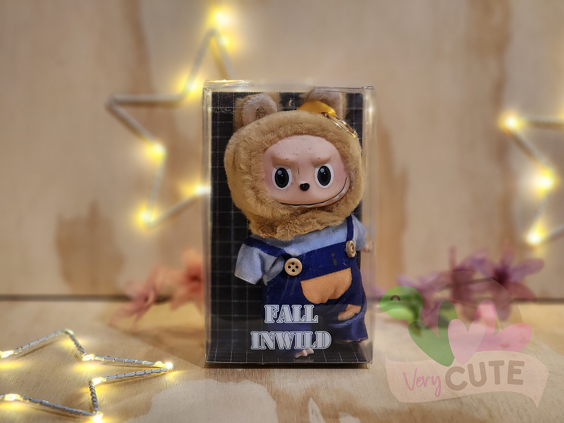 Peluche Labubu con Ropa 1