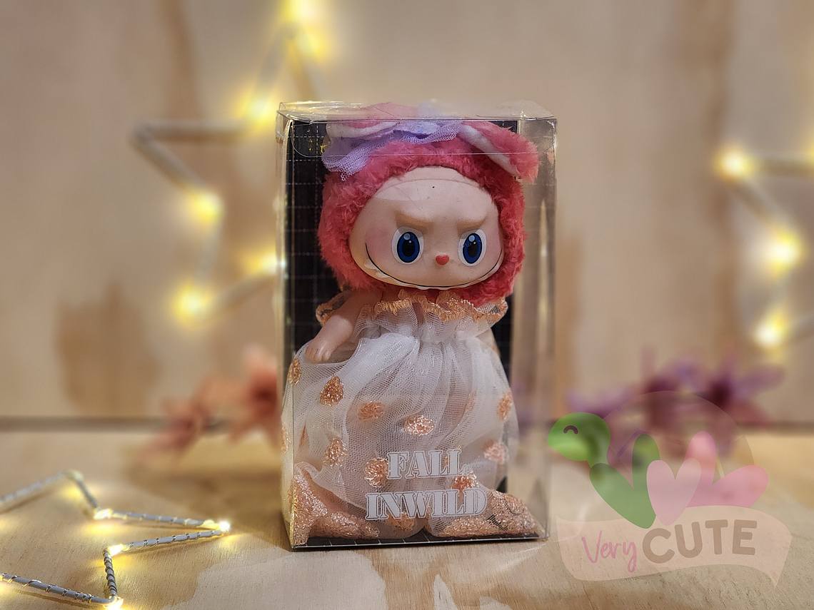 Peluche Labubu con Ropa 3