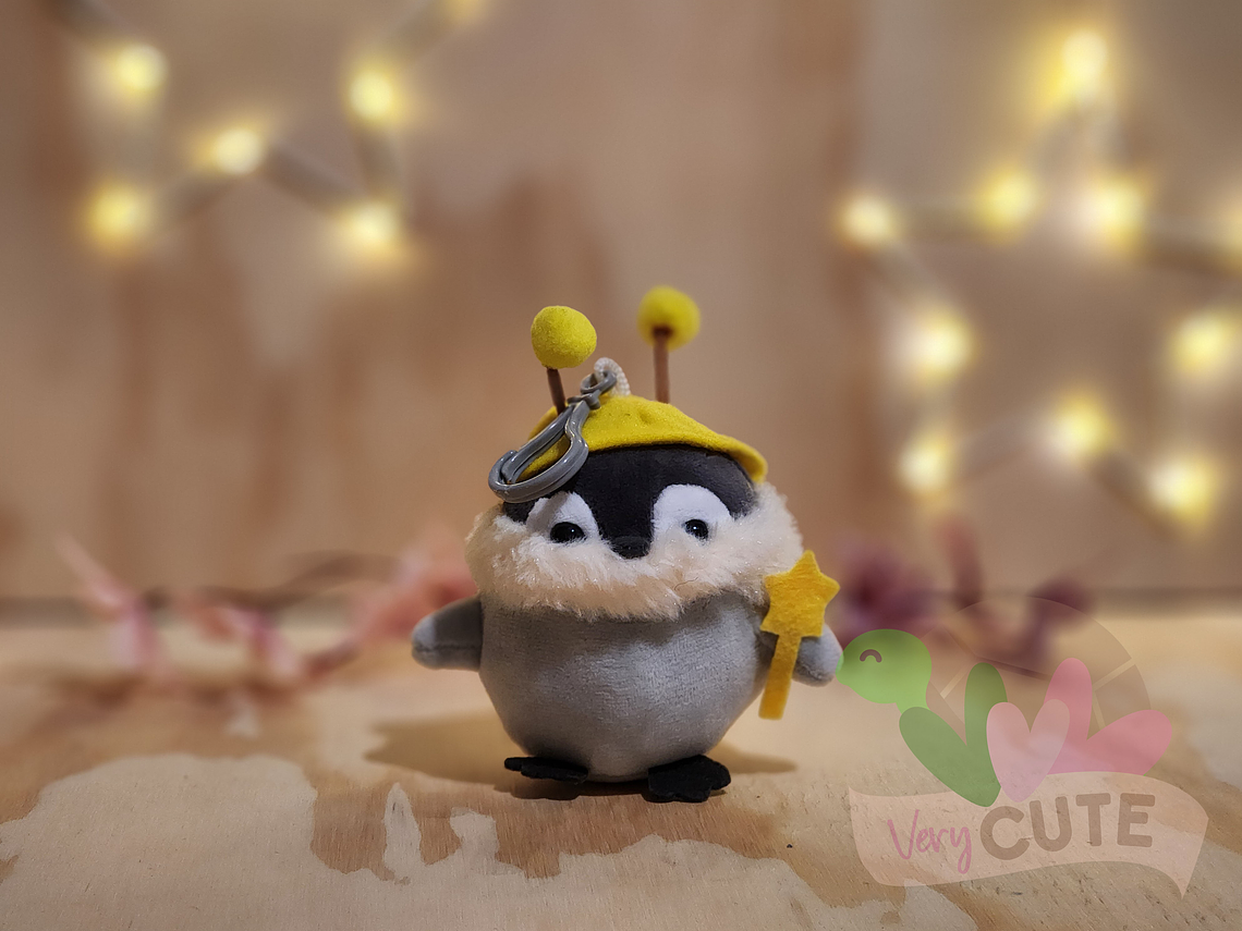 Llavero Peluche Pingüino - Varios Diseños 8