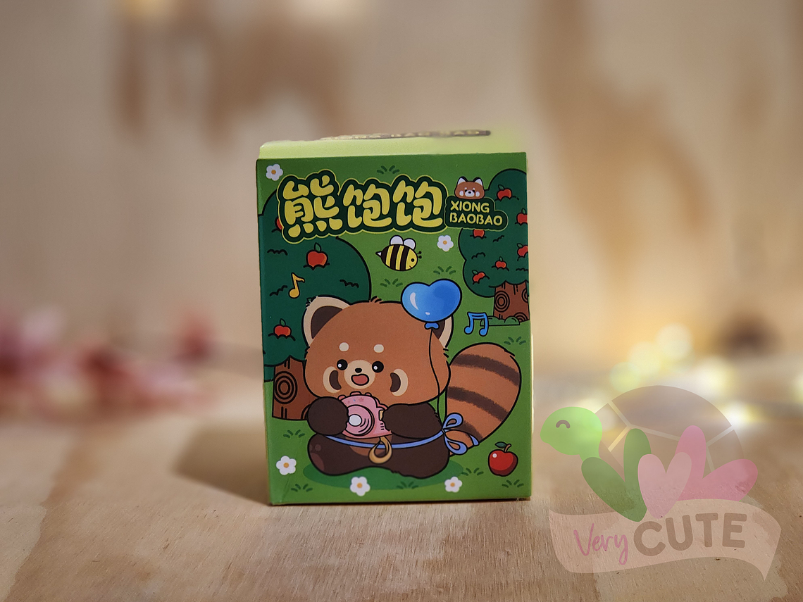 Figura Sorpresa Panda Rojo - Xiong Bao Bao 1