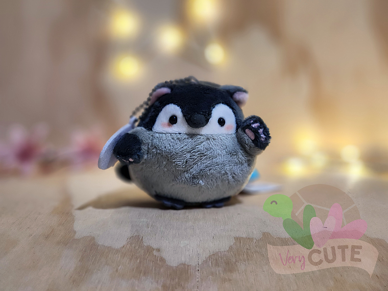 Llavero Peluche Pingüino Gatuno 1