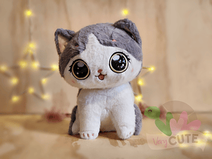 Peluche Gatito con Ojos Kawaii
