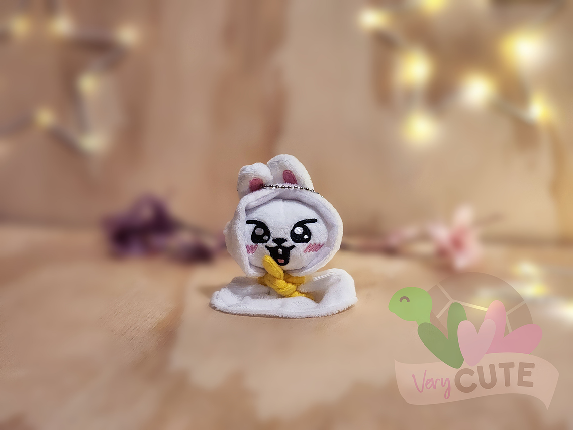 Llavero Peluche Skzoo Stray Kids - Ghost 4