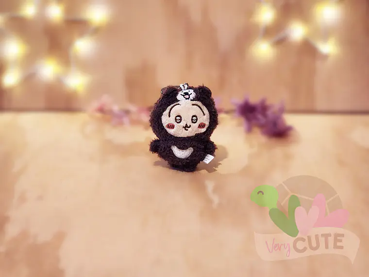 Llavero Peluche Chiikiwa - Traje de Oso 1