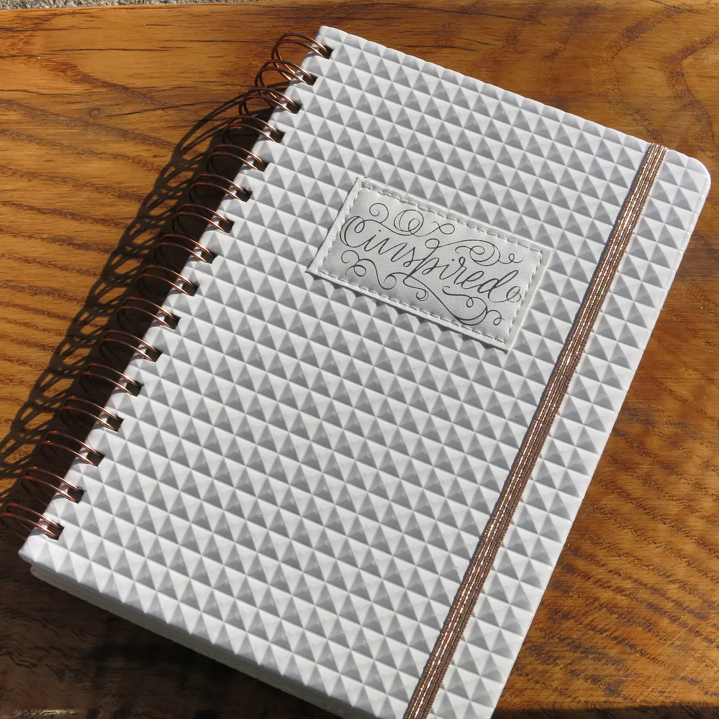 Libreta Mooving bullet hojas punteadas 4
