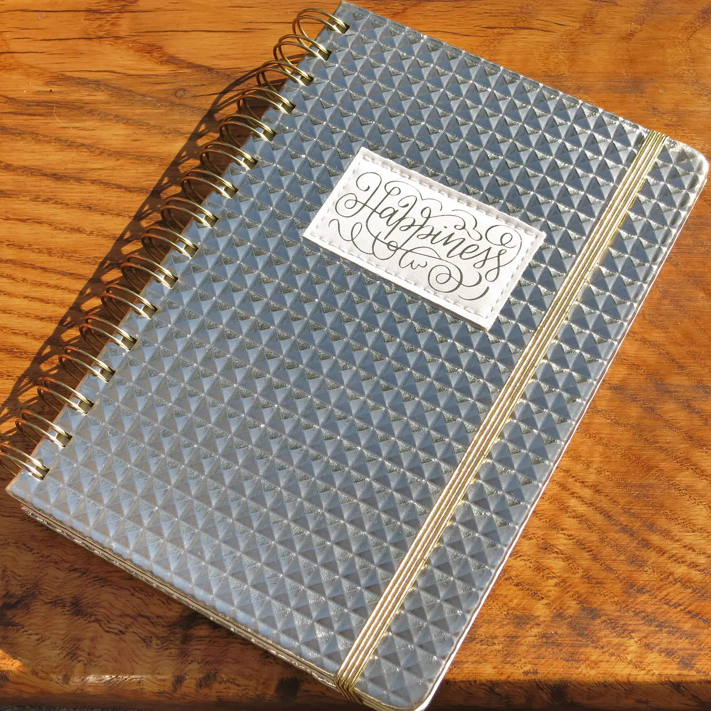 Libreta Mooving bullet hojas punteadas 5