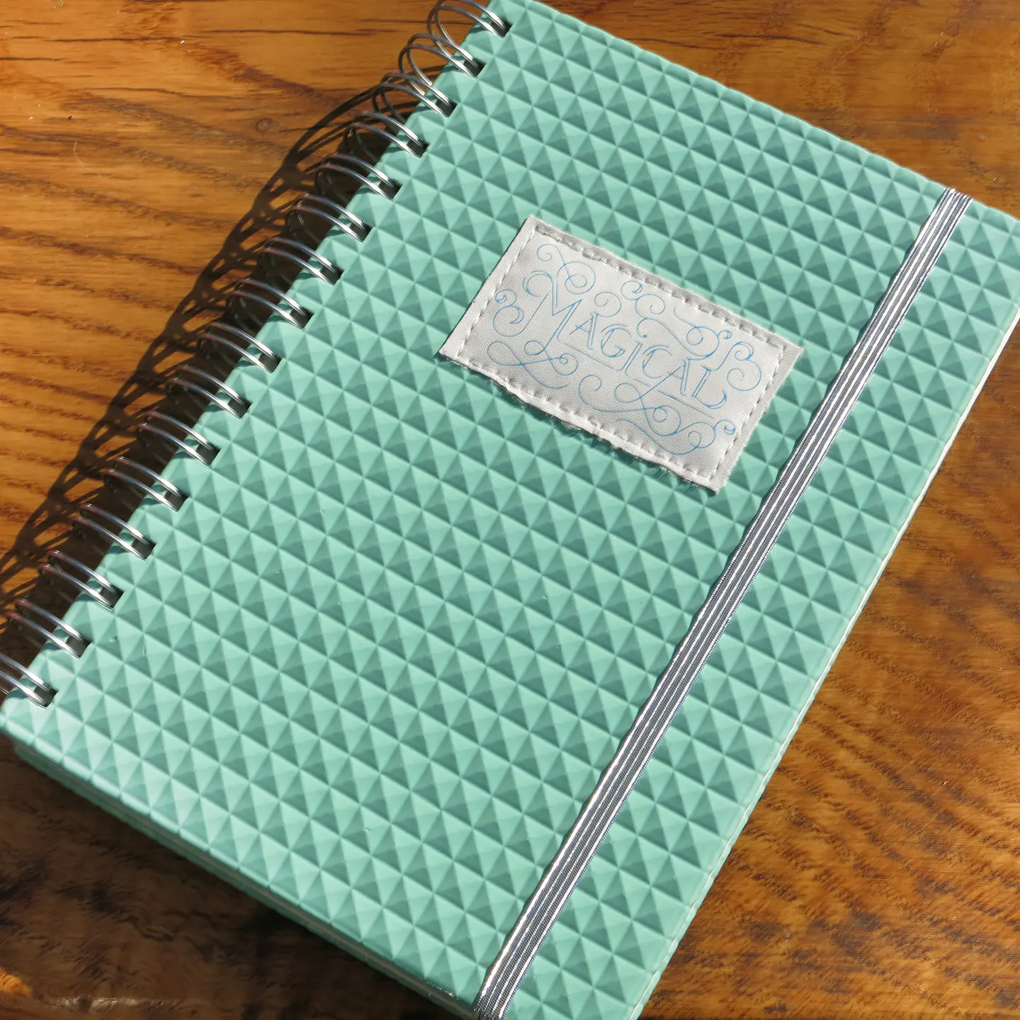 Libreta Mooving bullet hojas punteadas 6