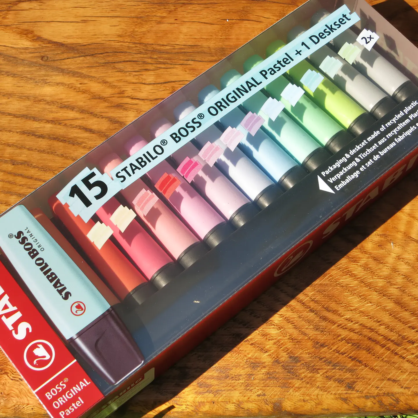 Set 15 destacadores Stabilo boss pastel + deskset 1