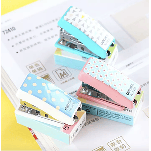 Mini corchetera Deli