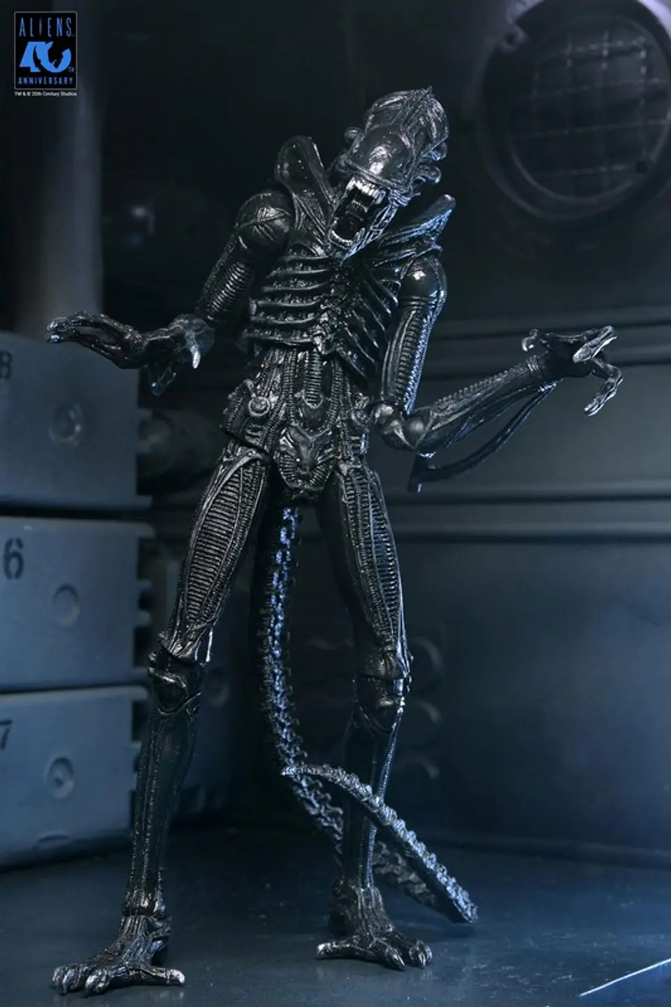 [PREVENTA] ULTIMATE WARRIOR XENOMORPH (BLACK) - 40TH ANNIVERSARY - ALIEN 3
